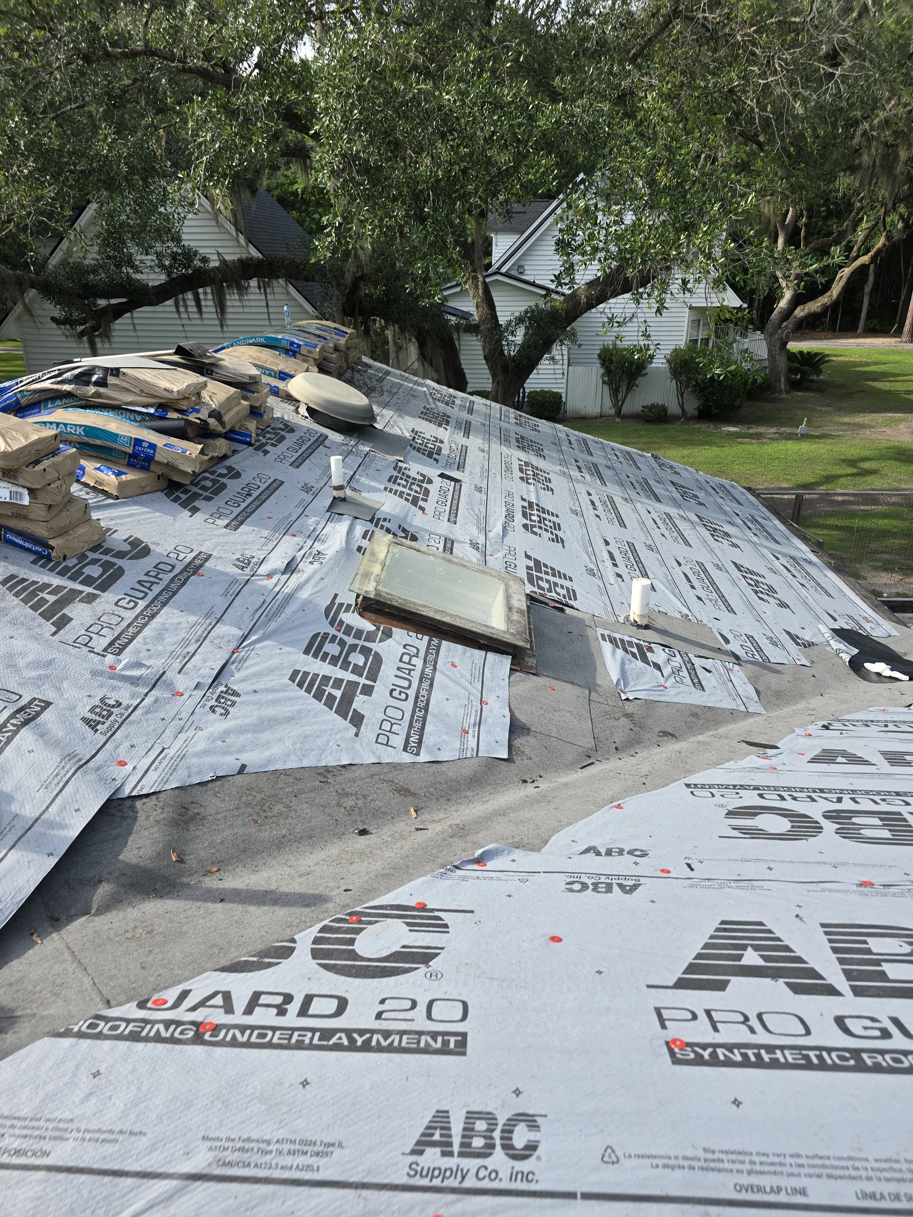 Roof prepared with synthetic underlayment before shingle installation by JJ Roofing